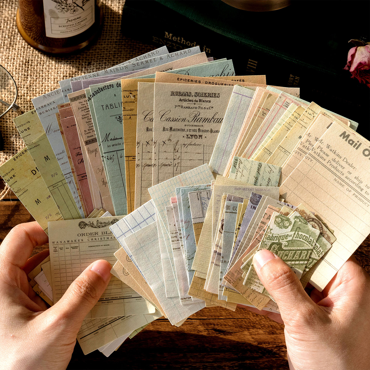 Lighting Decor Photos - 100pcs/pack Decor Scrapbook Vintage Materials Paper